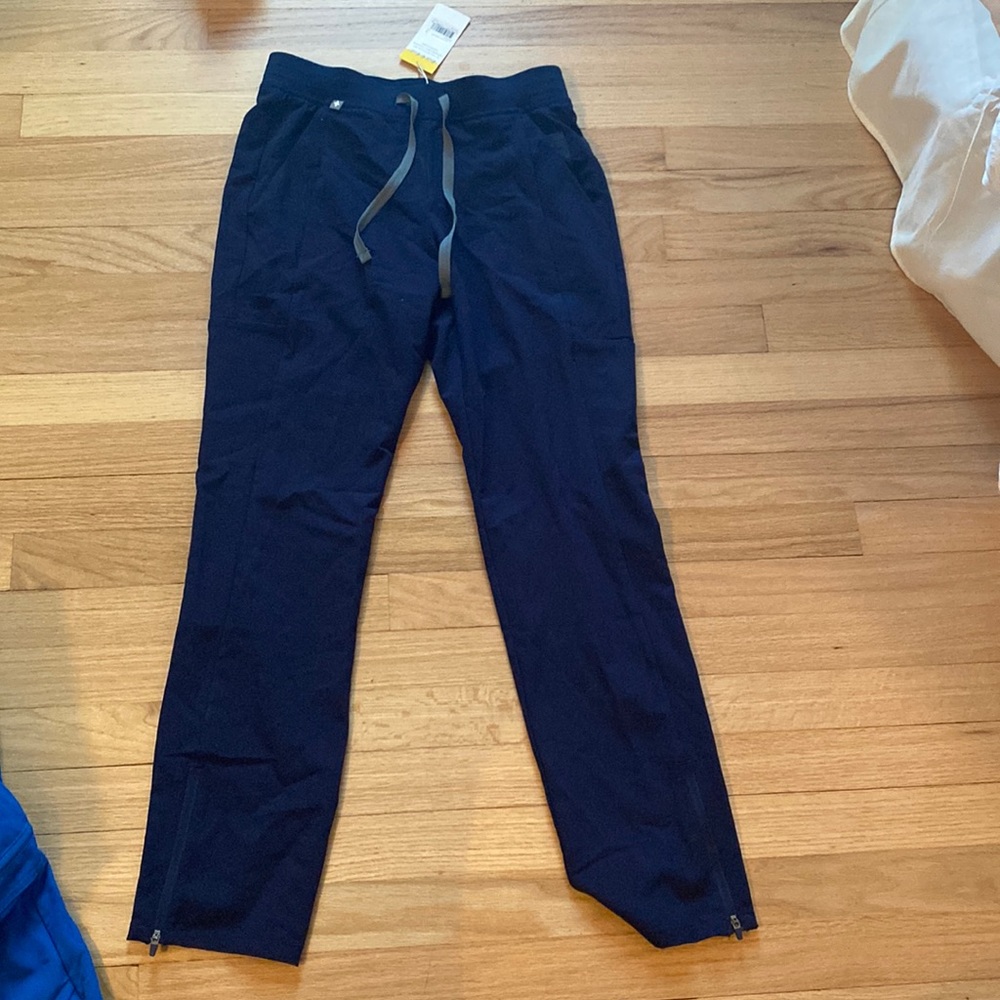 Figs slim cargo pant